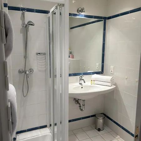 Appartement Vue Proches Plages Et Congres *